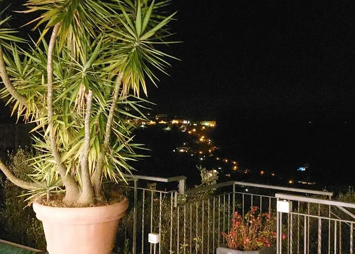 Semesterbostad Paradiso